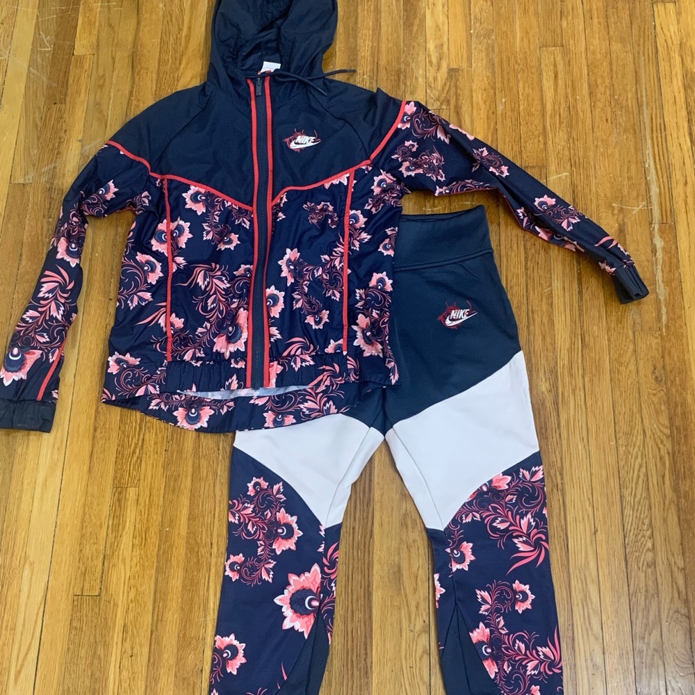 Full floral Nike suit both jacket and leggings